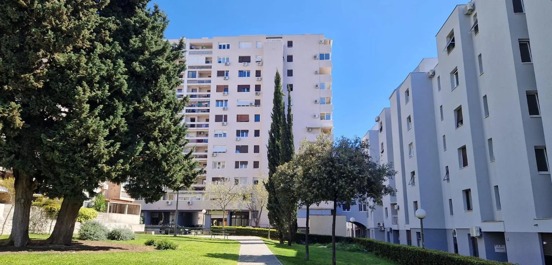 Apartment Family Split 0*,